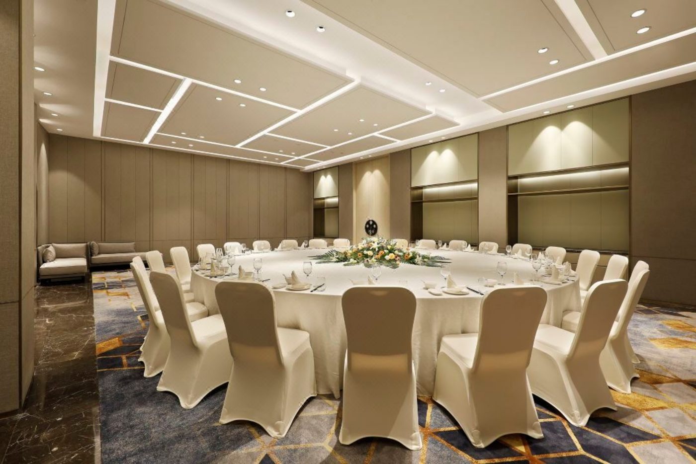 青島創(chuàng)智君亭酒店家具