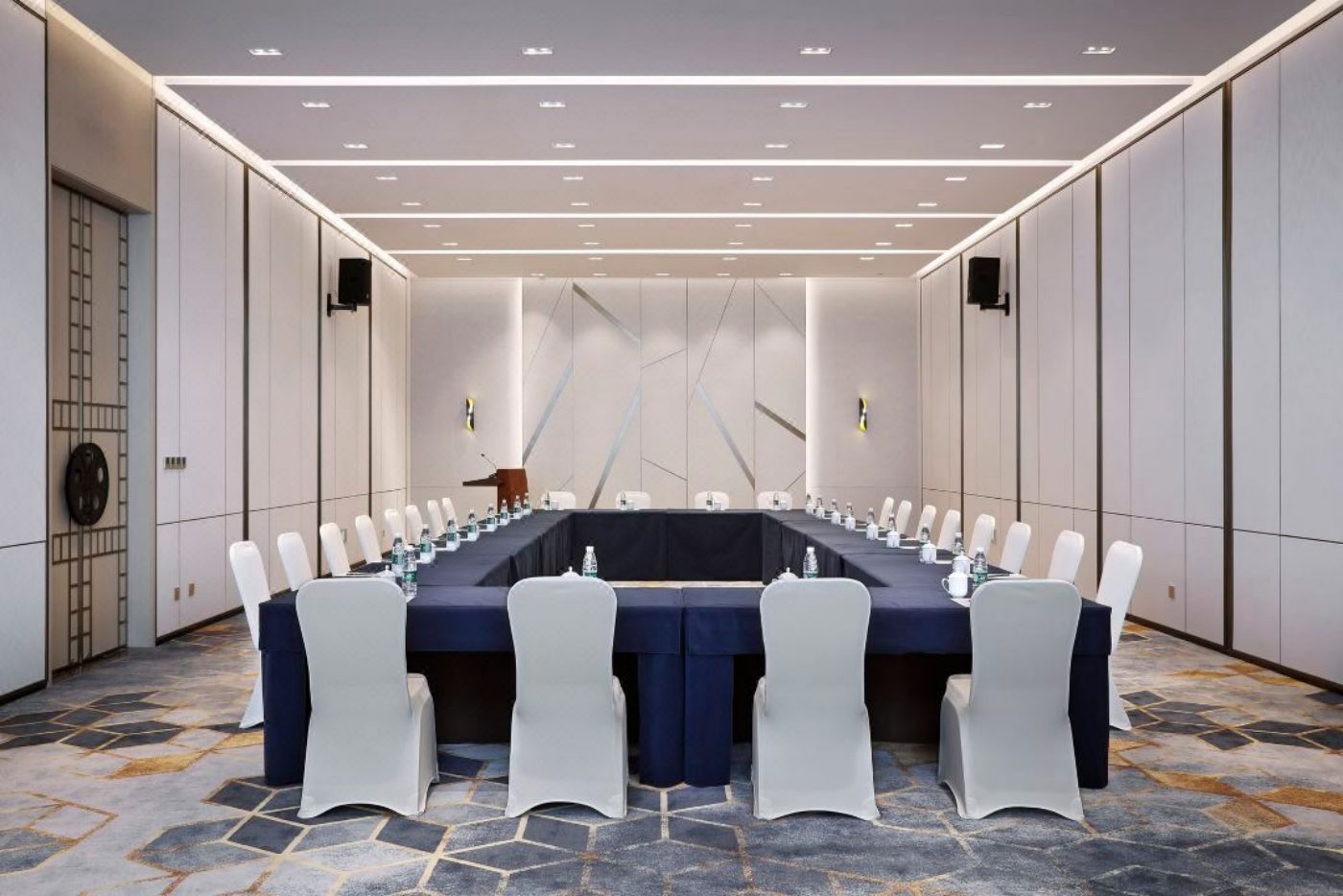 青島創(chuàng)智君亭酒店家具